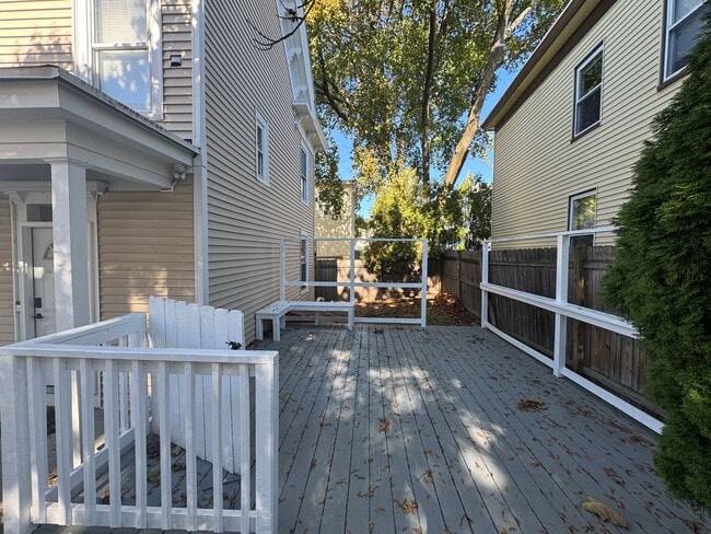 Building Photo - 43 Methuen St