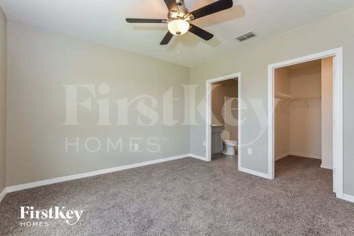 Building Photo - 266 Meadowbrook Blvd