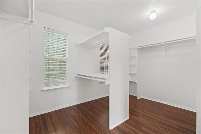 Building Photo - 433 Spring Air Dr