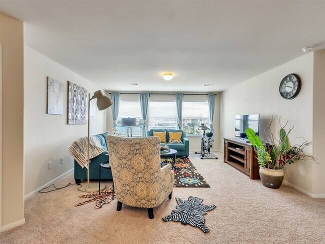 Building Photo - 2819 Lake Villa Dr