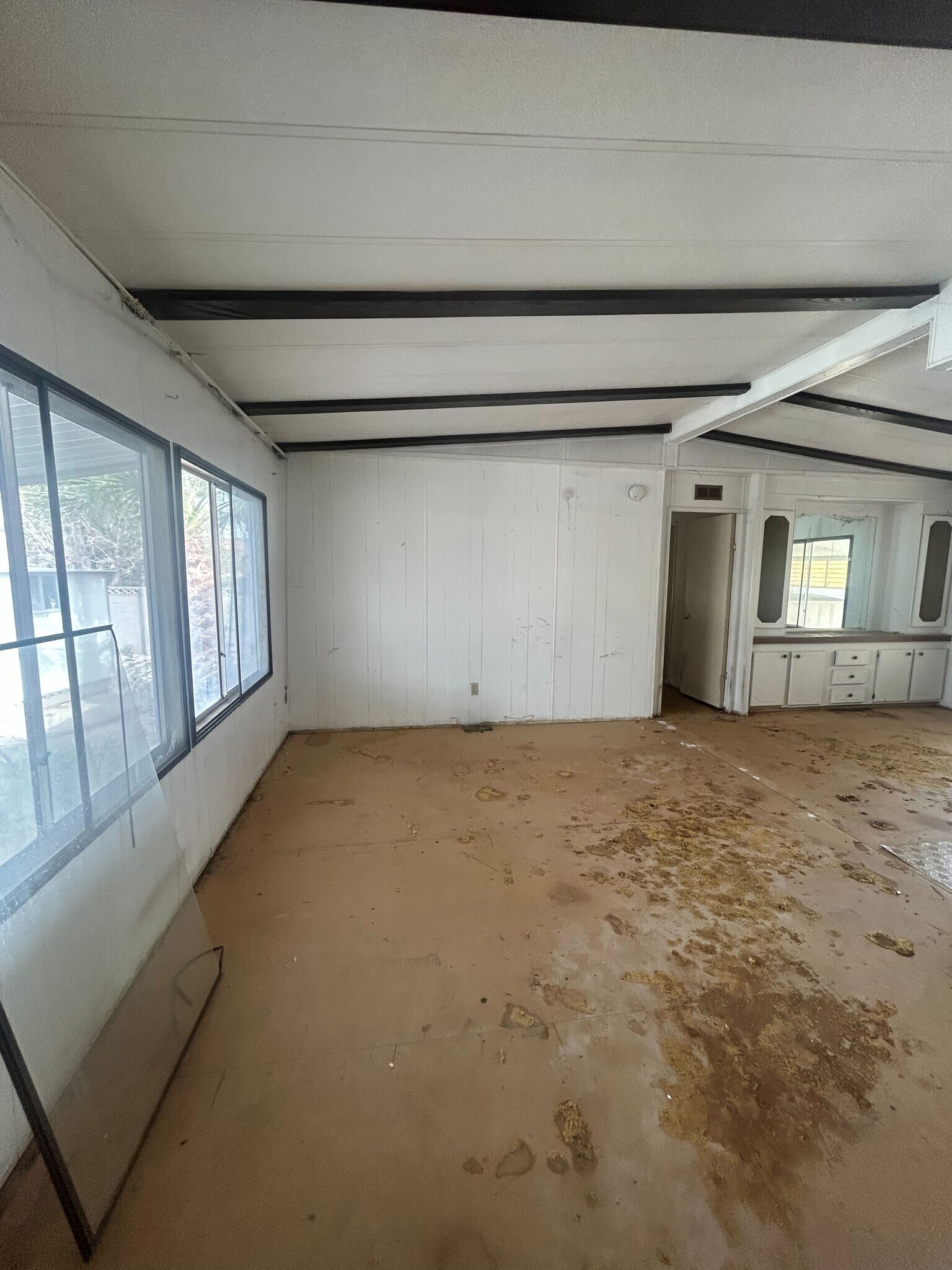 Building Photo - 3601 E Wyoming Ave