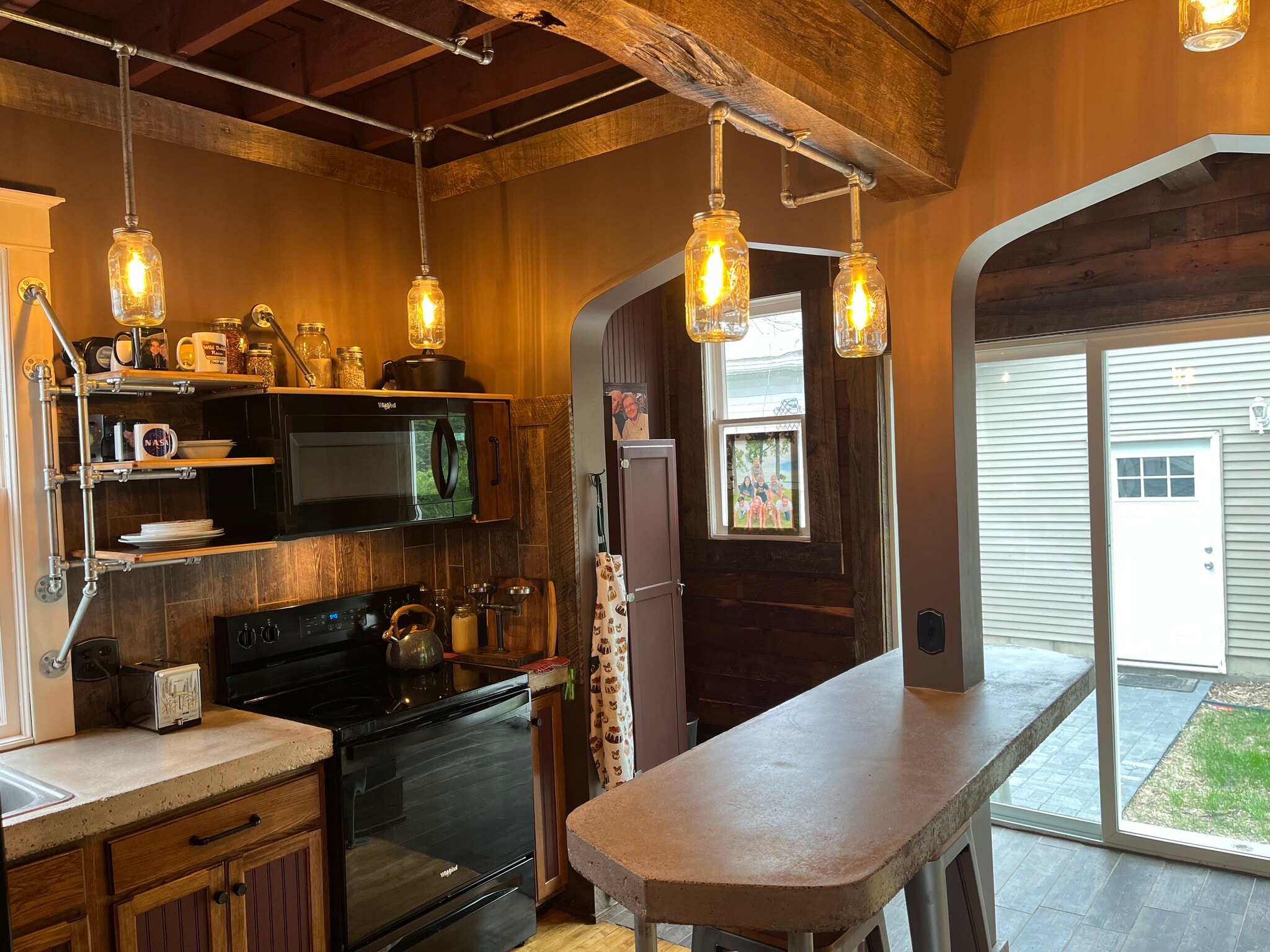 Kitchen - 1054 Desoto St
