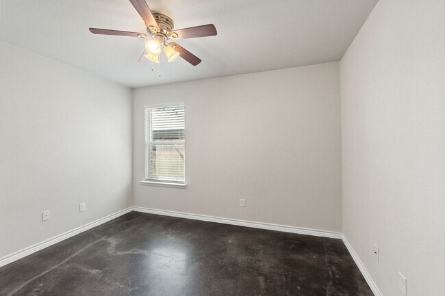 Building Photo - HH917 Ramblewood