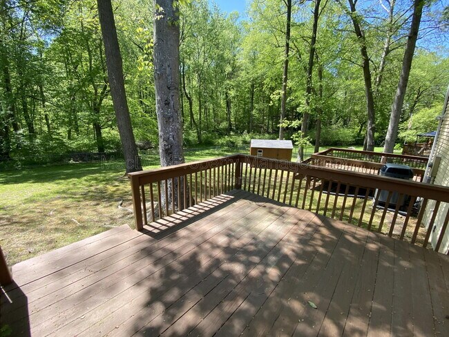 Building Photo - 6022 Battlefield Green Dr