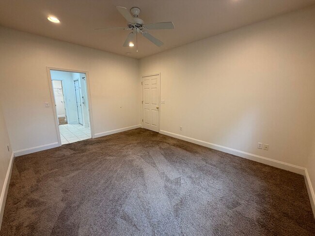 Building Photo - Charming 3-Bedroom Home in The Preserve at Oak Ridge – Resort-Style Amenities!