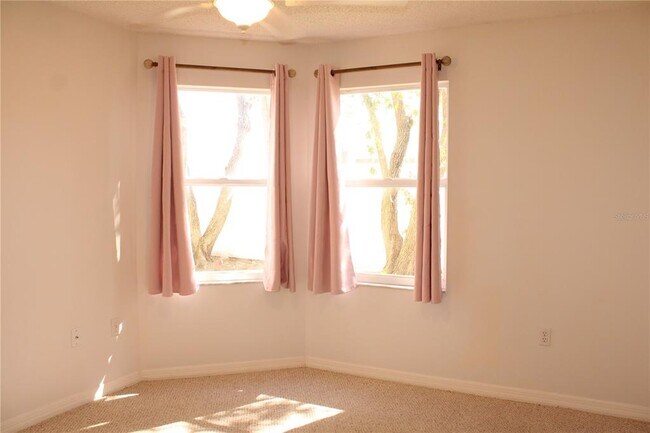 Building Photo - 2602 Waterford Way