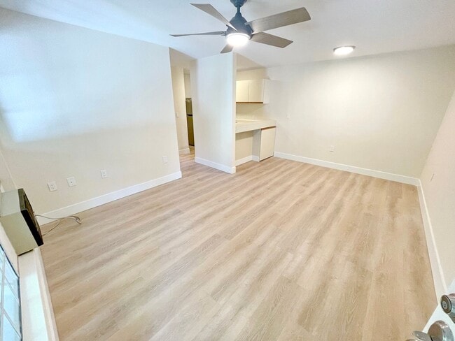 Building Photo - ***Reduced rate for the first 6 months!! $2550/month for the first 6 months - $2750/month for the...