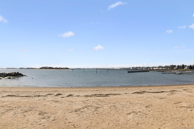 Building Photo - 15 Sols Point Rd