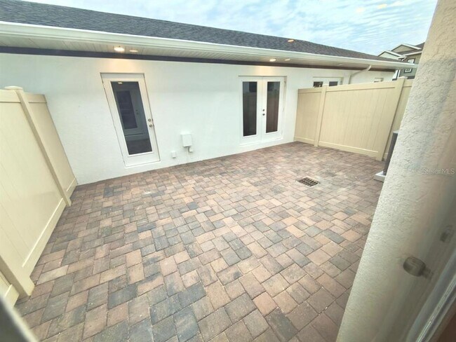 Building Photo - 15445 Bay Brg St