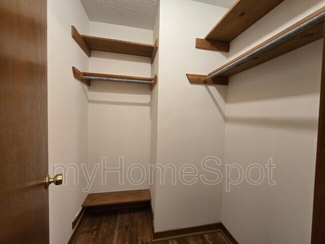 Building Photo - 2457 Cavalla Loop