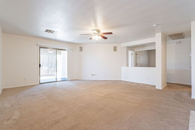 Building Photo - Spacious Oro Valley 4-Bedroom Rental with Modern Comforts