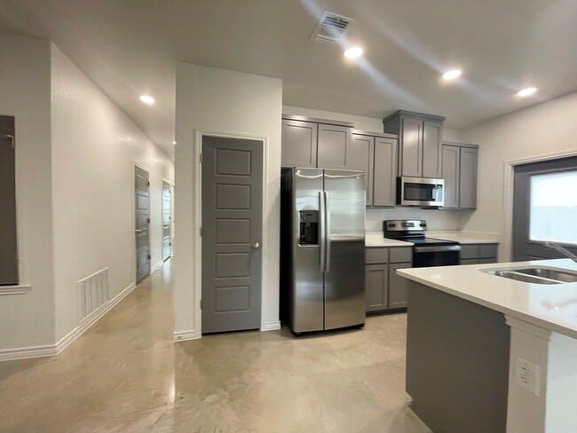 Building Photo - 224 Riptide Dr