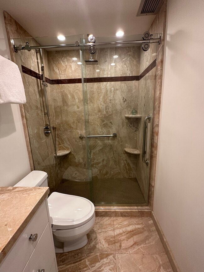 Building Photo - 1177 California St