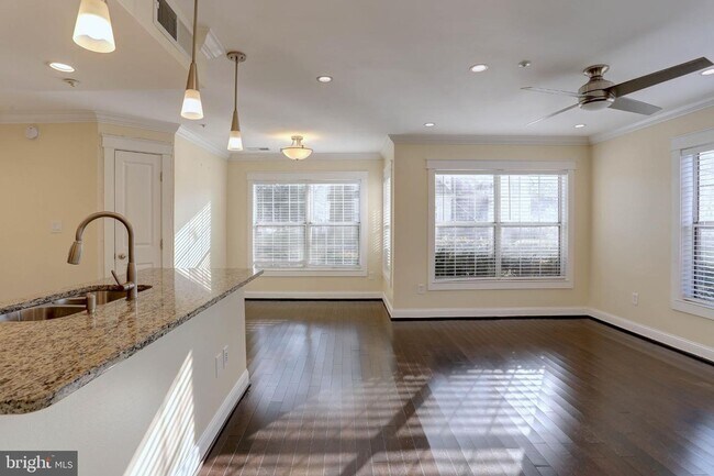 Building Photo - 1st Floor Bowie Condo