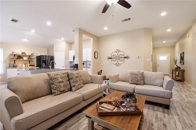 Building Photo - 16708 Chamonix Terrace