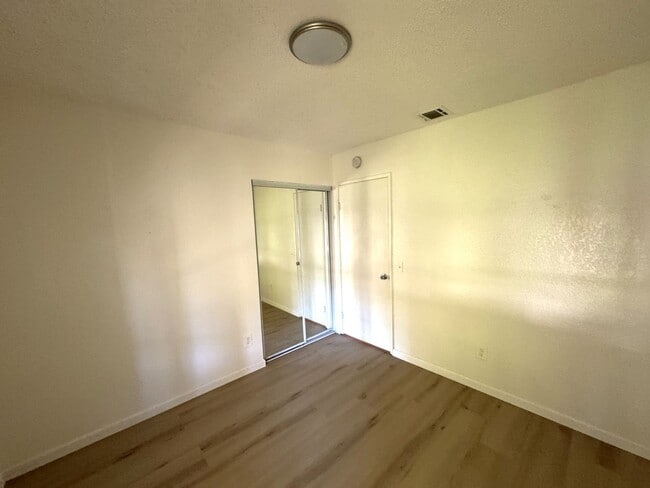 Building Photo - Charming 3-Bed, 2-Bath Home for Rent in San Bernardino, Close to CSUSB, Small Pets Welcome