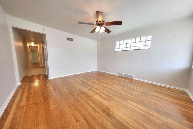 Building Photo - 5217 S Grand Blvd