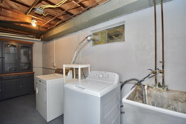 Building Photo - 1800 Keith Dr