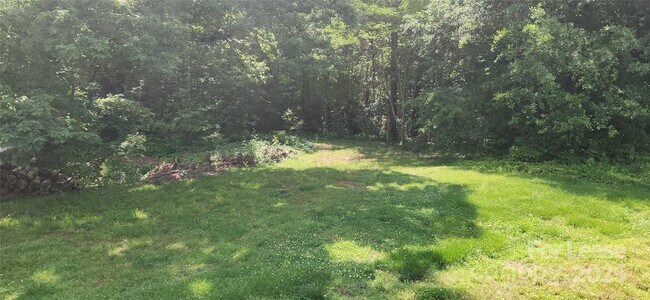 Building Photo - 2177 Lynmore Dr