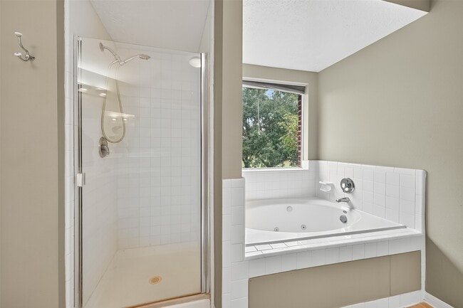 Building Photo - 21519 San Marino Dr