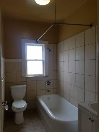 Building Photo - 2 bedroom in San Francisco CA 94121