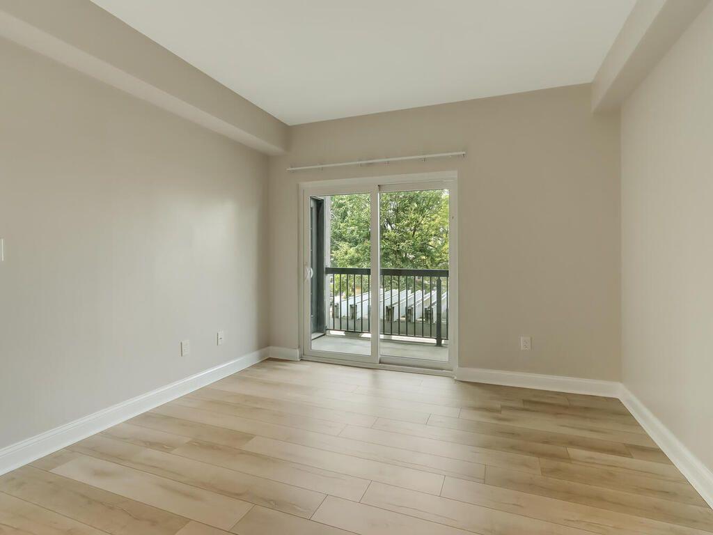 Building Photo - 1074 Peachtree Walk NE