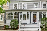 Building Photo - 35 Maple St