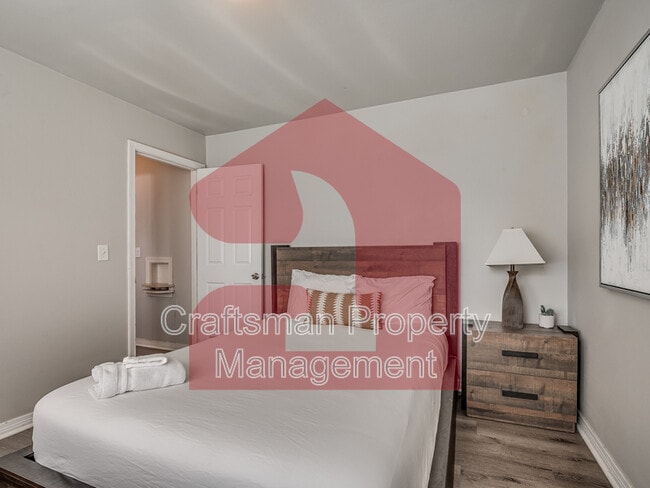 Building Photo - 2926 NW 72nd St