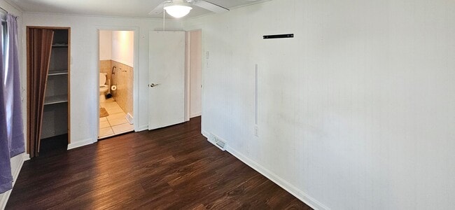 Building Photo - 1001 N Black Horse Pike