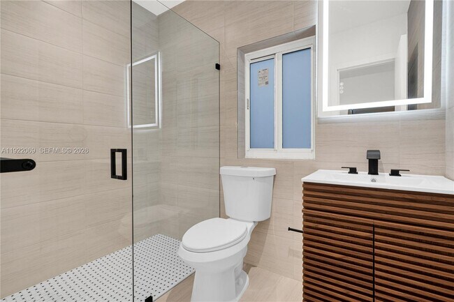 Building Photo - 4701 SW 104th Ct