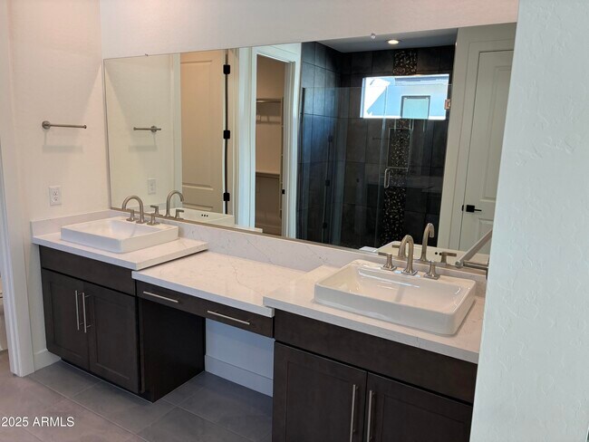 Building Photo - 10862 N Brownsville Ln