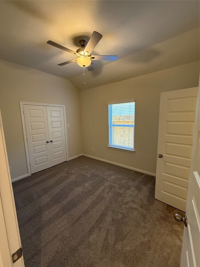 Building Photo - 11840 E Gate Dr