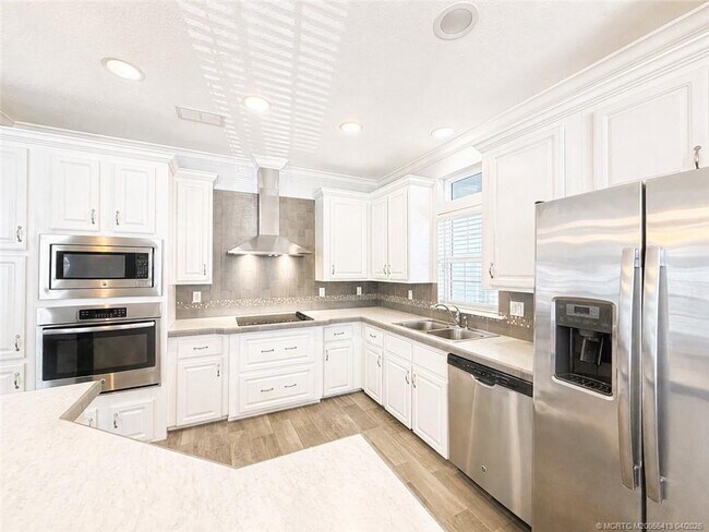 Building Photo - 35 NE Nautical Dr