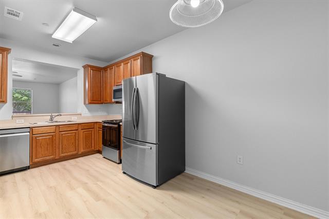 Building Photo - 205 Bexar Dr
