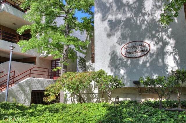 Building Photo - 400 N Louise St