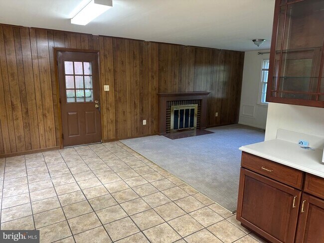 Building Photo - 7223 Reservation Dr