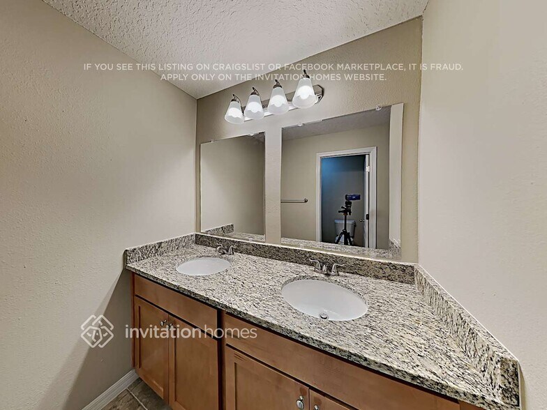 Building Photo - 12130 Colony Lakes Blvd