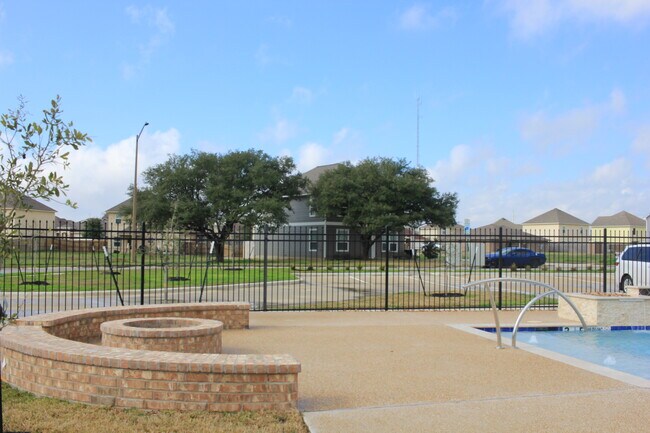 Building Photo - 2717 Horse Haven Ln