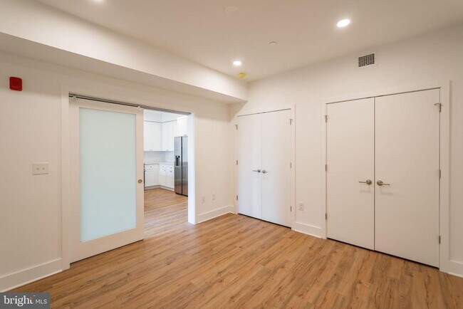 Building Photo - 2101 Washington Ave