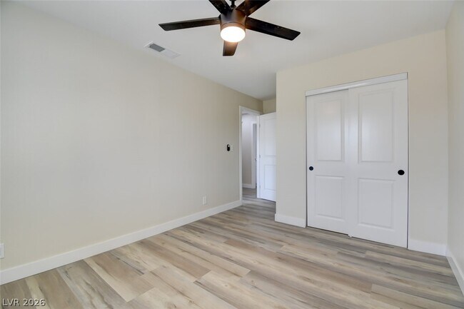 Building Photo - 4401 Vía Torino