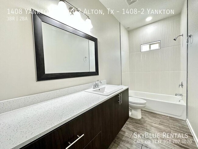 Building Photo - 1408 S Yankton St