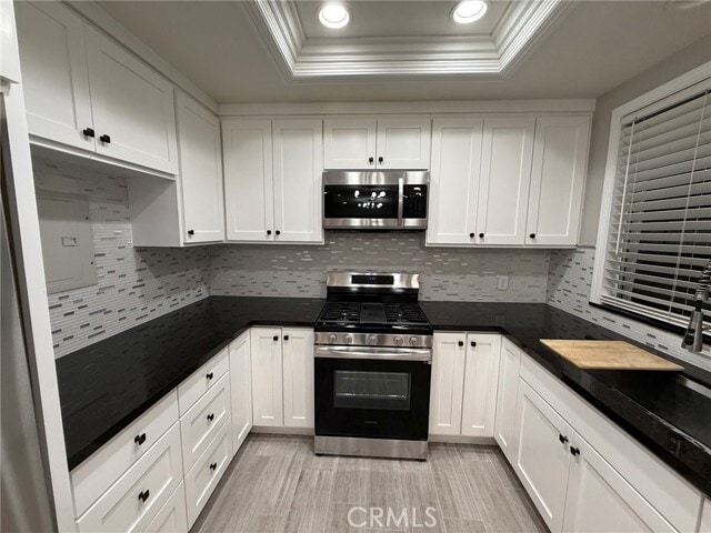 Building Photo - 34 Greenmoor