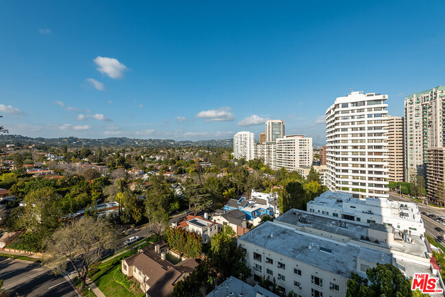 Building Photo - 10701 Wilshire Blvd