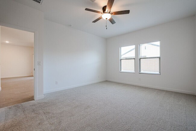 Building Photo - 4 Bedroom in Ambra Gated Community