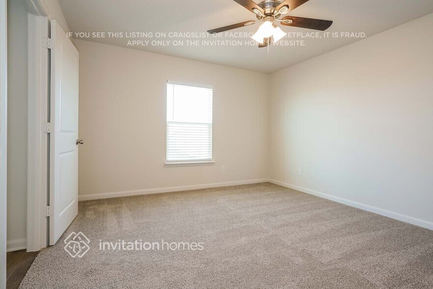 Building Photo - 10024 Pilot Pl