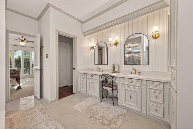 Building Photo - 9622 Fenchurch Dr