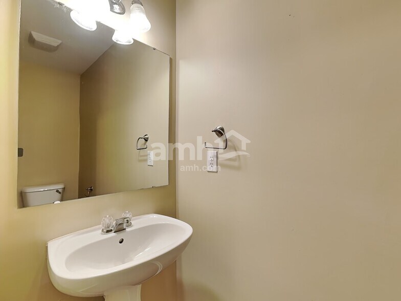 Building Photo - 3104 Asheton Grove Ct