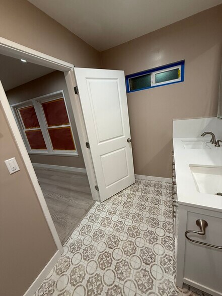 Building Photo - 4769 E Malta St