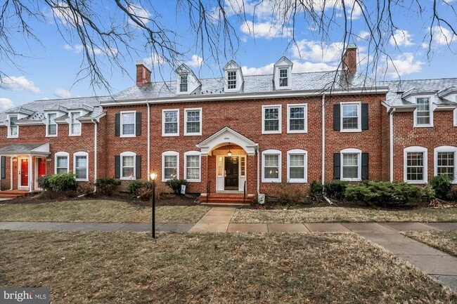 Building Photo - 4640 36th St S