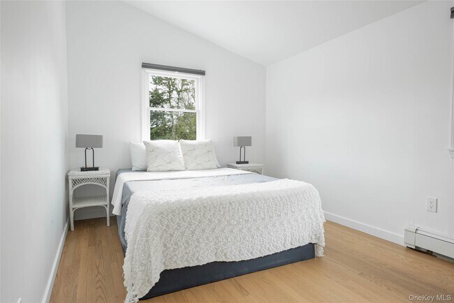 Building Photo - 17 Underhill Dr